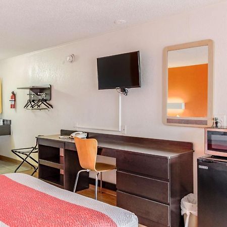 Motel 6 Kalamazoo Exteriér fotografie