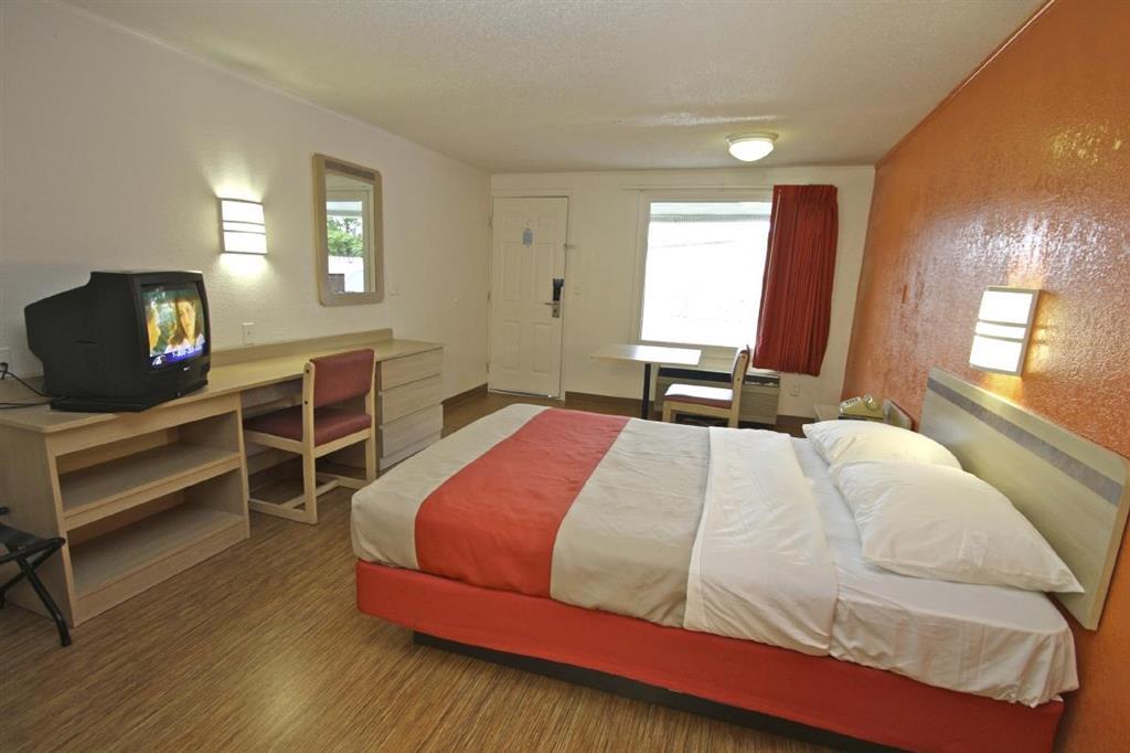 Motel 6 Kalamazoo Pokoj fotografie